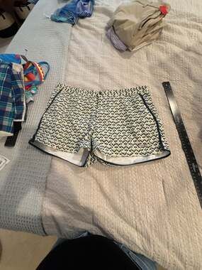parke & ronen geometric pattern athletic shorts